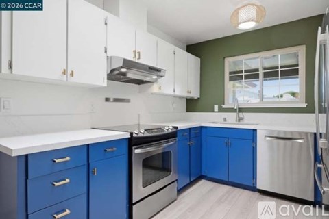 824 Coral Dr 3 Beds Apartment for Rent