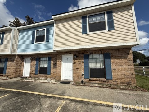 104 North Long Street 2 Beds Apartment for Rent