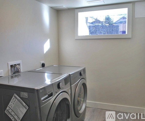 280 S Franklin St 3 Beds Single Family Home for Rent - Photo gallery 4