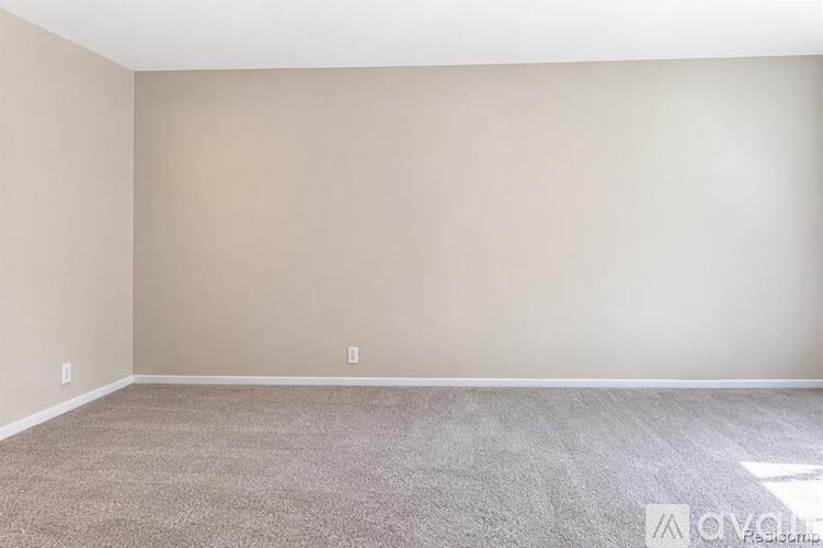 8358 Lakeview Ct 2 Beds Condo for Rent - Photo gallery 5