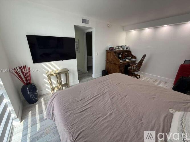 13499 Biscayne Blvd 2 Beds Condo for Rent - Photo gallery 1