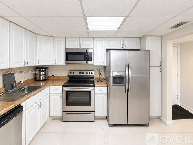 13499 Biscayne Blvd 2 Beds Apartment for Rent - Photo gallery 4