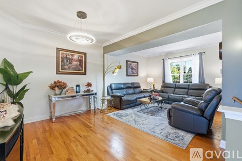 1060 Kufrin Way 3 Beds Apartment for Rent