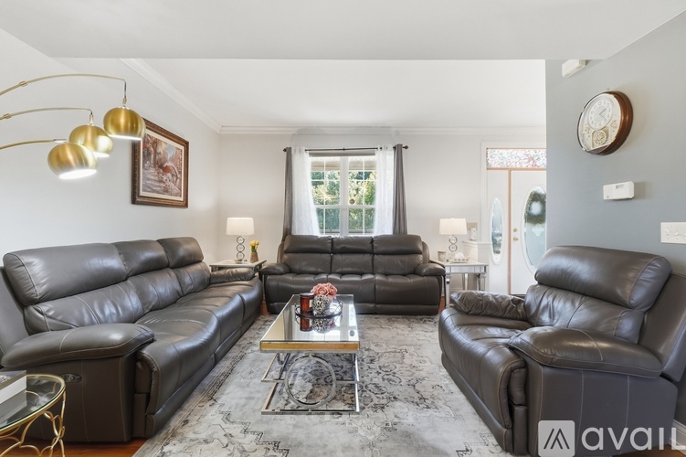 1060 Kufrin Way 3 Beds Townhouse for Rent - Photo gallery 4