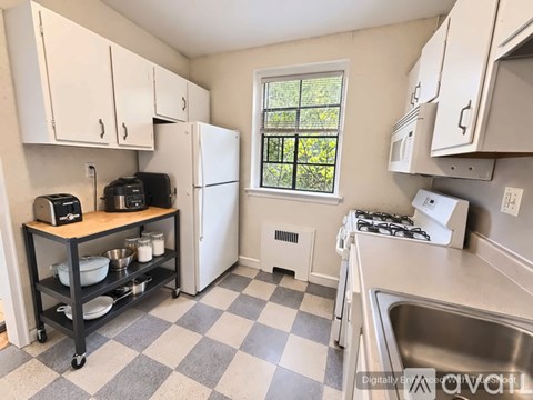 91 Longwood Ave 2 Beds Apartment for Rent