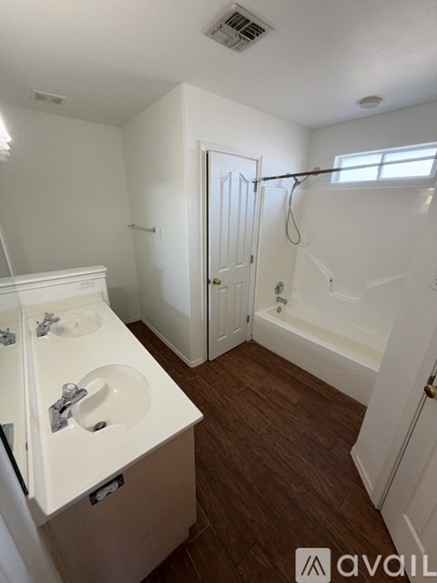 15209 Main Royal Dr 3 Beds Apartment for Rent
