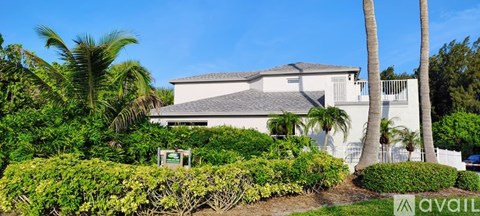 991 Waters Edge Dr 4 Beds Apartment for Rent
