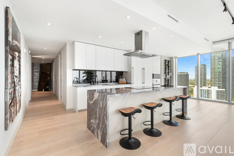 700 Northeast 26th Terrace 3 Beds Apartment for Rent - Photo gallery 3