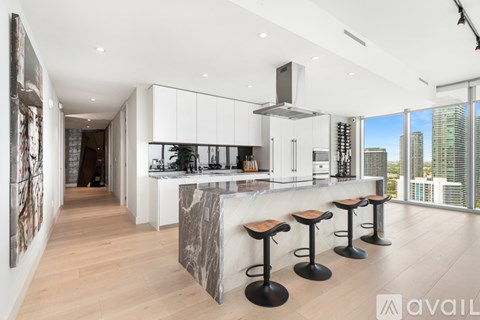 700 Northeast 26Th Terrace 3 Beds Apartment for Rent