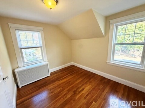 16 Oxford Rd 3 Beds Apartment for Rent