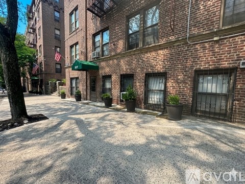 3217 Hull Avenue 2 Beds Apartment for Rent