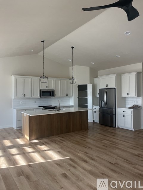 1890 Margaret Street 2 Beds Apartment for Rent