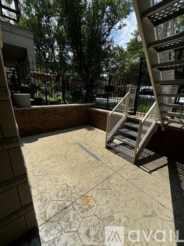 909 S Oakley Blvd 1 Apartment for Rent - Photo gallery 2