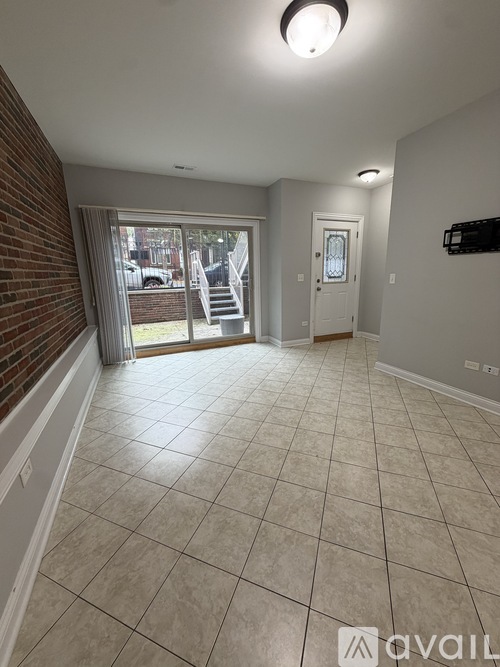 909 S Oakley Blvd 1 Apartment for Rent - Photo gallery 5