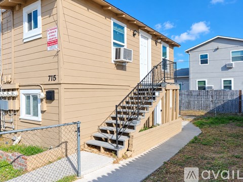 715 N Brown St 1 Apartment for Rent