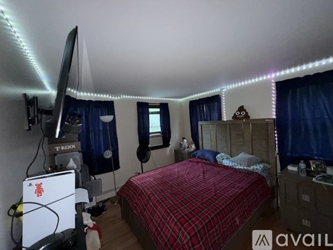 63 Dows Lane 2 Beds Apartment for Rent