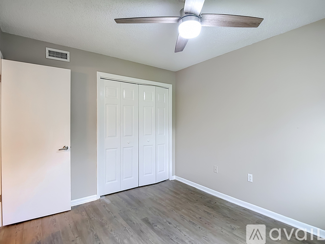 9906 North Myrtle Street 2 Beds Apartment for Rent - Photo gallery 1