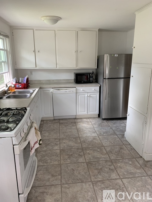20 Beverly Street 2 Beds Single Family Home for Rent - Photo gallery 4
