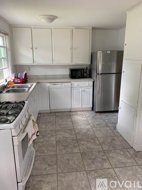 20 Beverly Street 2 Beds Apartment for Rent