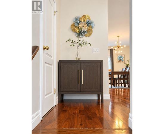 24 - 230 PAISLEY BOULEVARD W 4 Beds Condo, Home, Townhouse for Rent - Photo gallery 1