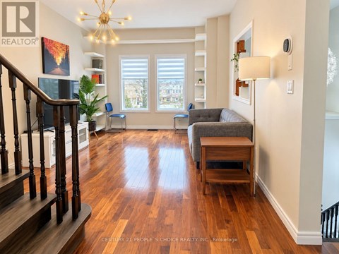 24 - 230 PAISLEY BOULEVARD W 4 Beds Apartment for Rent