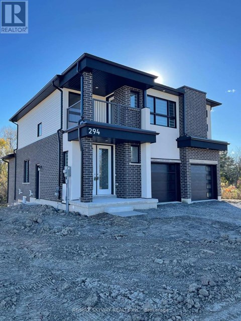 294 WELLANDVALE DRIVE 4 Beds Apartment for Rent
