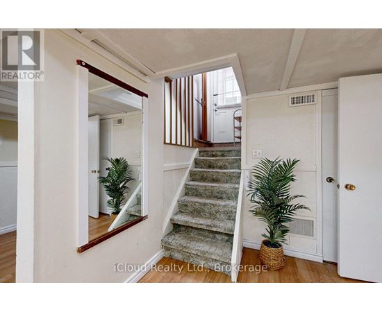 LOWER - 50 DENLOW DRIVE 2 Beds House for Rent - Photo gallery 2