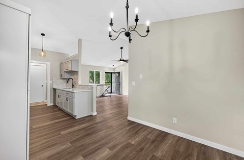 2219 S Basswood Ct 4 Beds Apartment for Rent