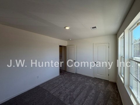 3734 HICKORY NUT DRIVE W 4 Beds Apartment for Rent