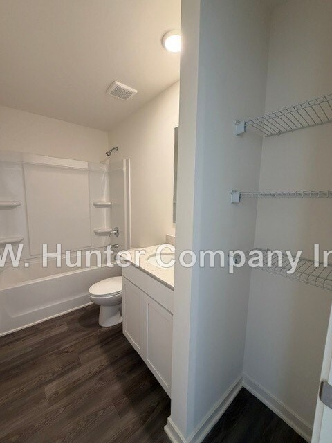 3734 HICKORY NUT DRIVE W 4 Beds Apartment for Rent