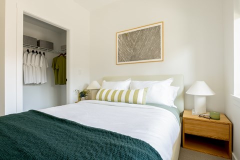 3226 Shelbourne Street 1-2 Beds Apartment for Rent