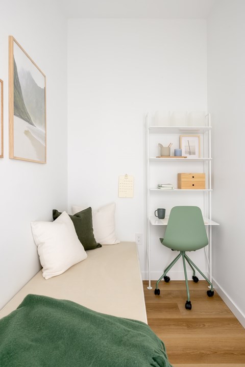 3226 Shelbourne Street 1-2 Beds Apartment for Rent
