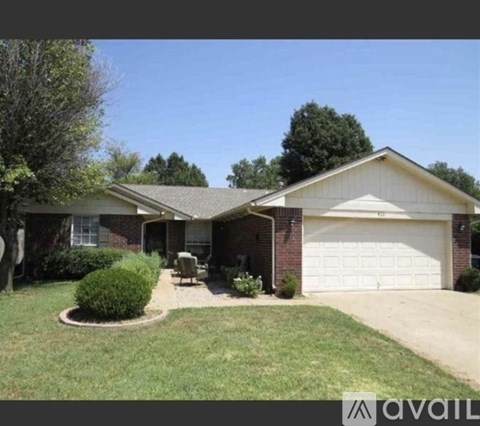432 Addington 3 Beds Apartment for Rent
