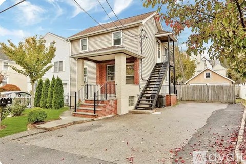 7 Hopper Street 1 Apartment for Rent