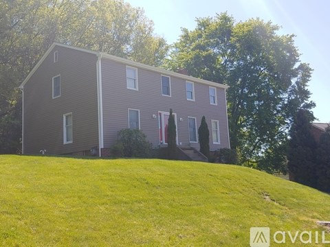 10006 Oakridge Dr 4 Beds Apartment for Rent