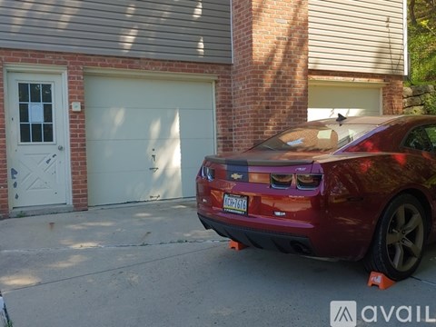 10006 Oakridge Dr 4 Beds Apartment for Rent