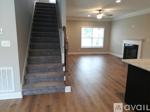 5935 Honeycrisp Rd 4 Beds Apartment for Rent