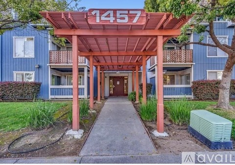 1457 North Camino Alto 2 Beds Apartment for Rent