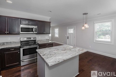 16 Anchorage Dr 3 Beds Apartment for Rent