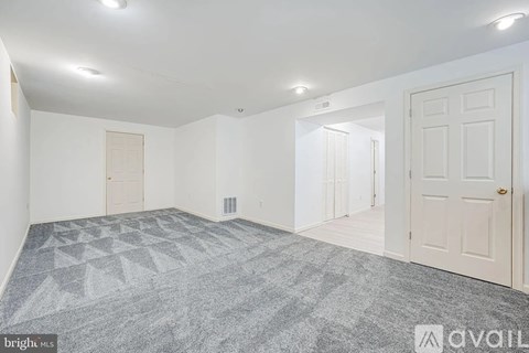 7 Apple Blossom Court 1 Apartment for Rent