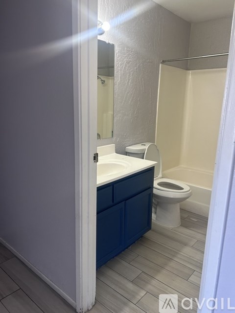 1020 Vantage Point Road 2 Beds Apartment for Rent