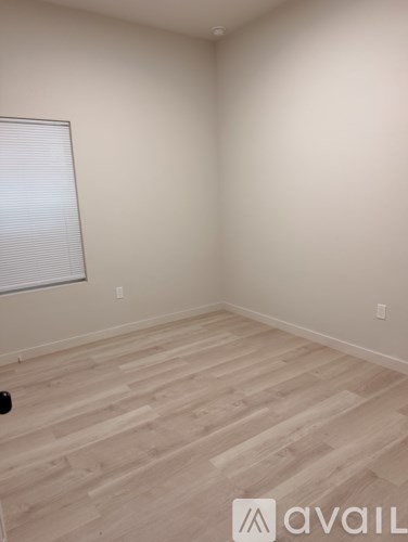 326 Clearwater Street 3 Beds Apartment for Rent