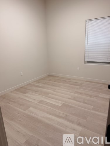 326 Clearwater Street 3 Beds Apartment for Rent