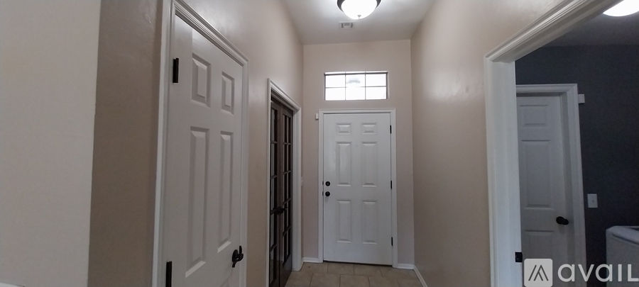 808 Canyon Dr 4 Beds Single Family Home for Rent - Photo gallery 3