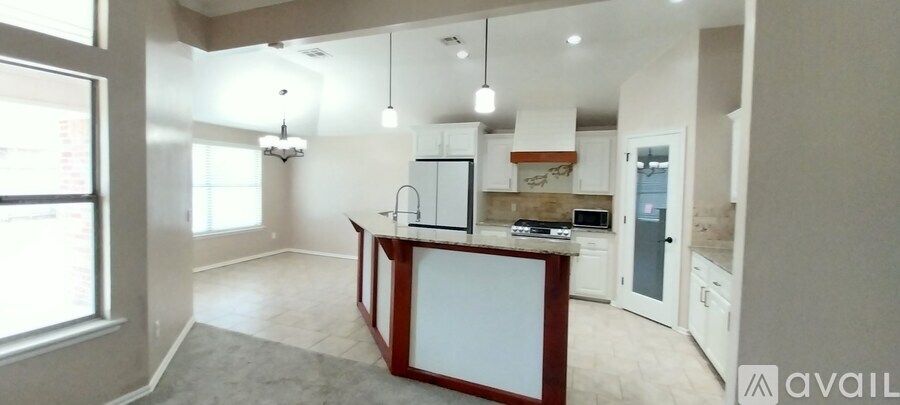808 Canyon Dr 4 Beds Single Family Home for Rent - Photo gallery 5