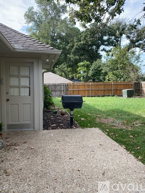 4618 Dundee Drive 4 Beds Apartment for Rent