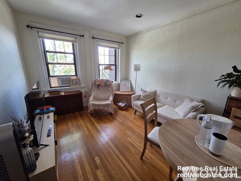 1999 Commonwealth Ave 1 Apartment for Rent