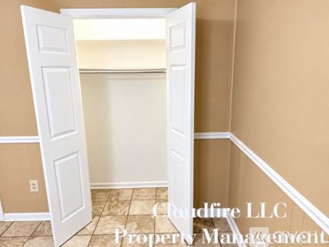 228 James Cir 2 Beds Apartment for Rent