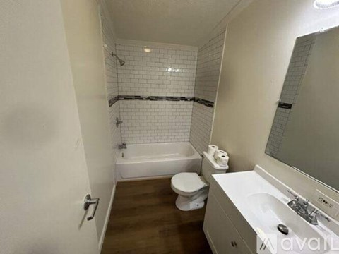 4315 Cook St 2 Beds Apartment for Rent