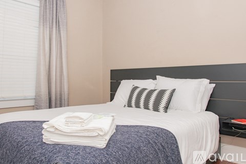 755 Berkeley Ave NW 3 Beds Apartment for Rent